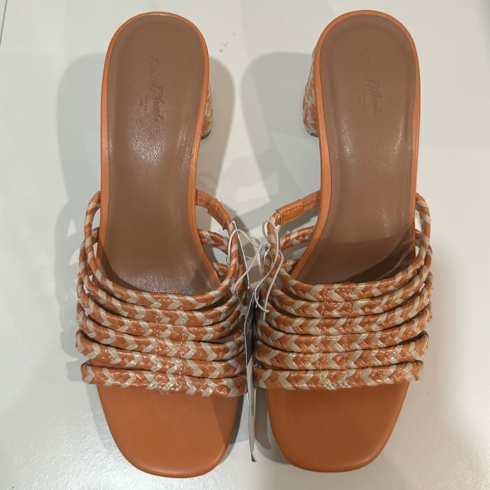 Universal thread pink Rachel heel